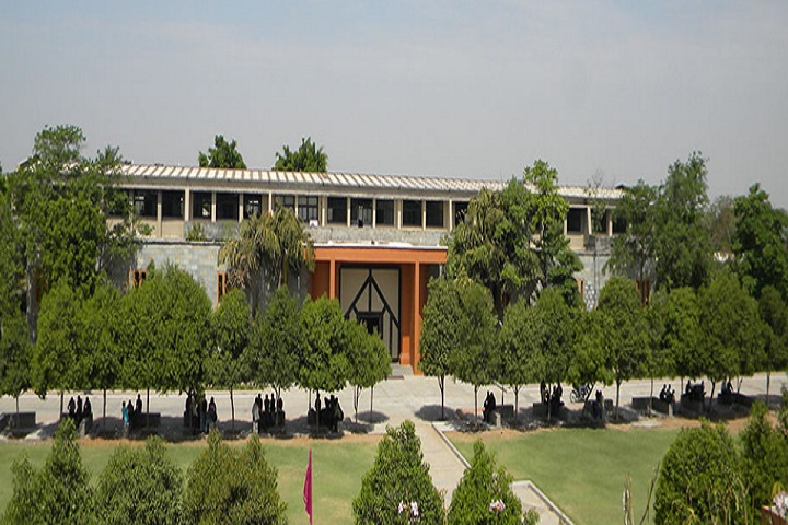 https://cache.careers360.mobi/media/colleges/social-media/media-gallery/18760/2020/8/4/Campus view of Institute of Technology, Ganpat University Mehsana_Campus-View.jpg